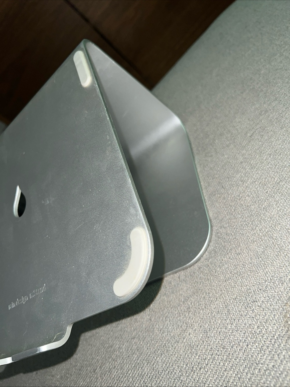 Rain Design mStand laptop stand. - Picture 3 of 7